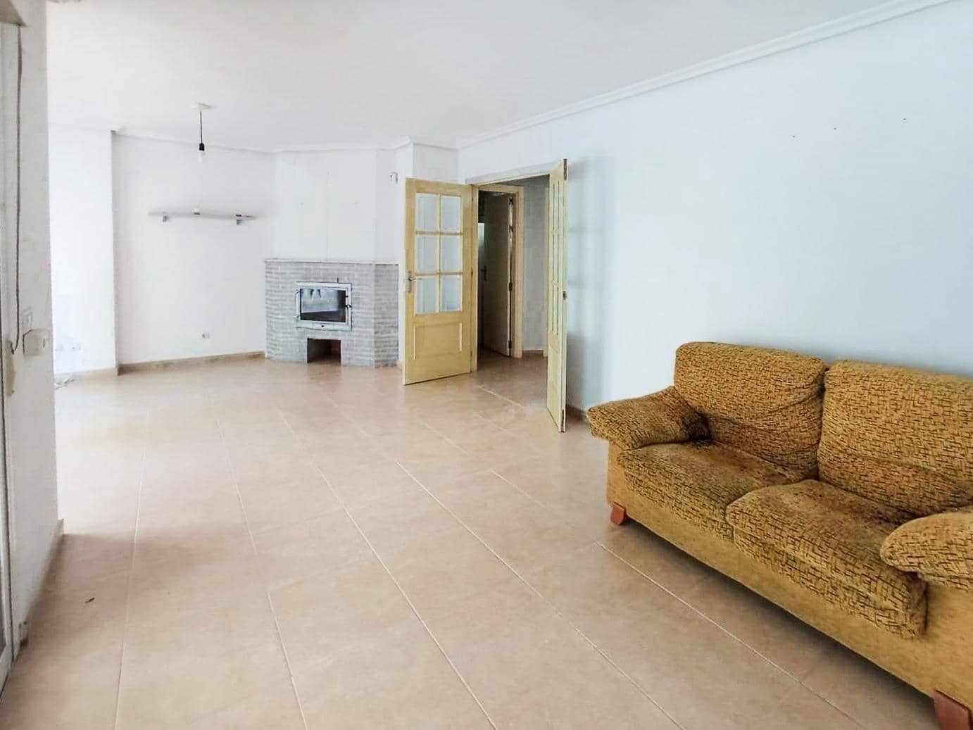 3 Zimmer Villa zu verkaufen in La Nucia mit Pool Garage - 330.000 € (Ref: 9788898)