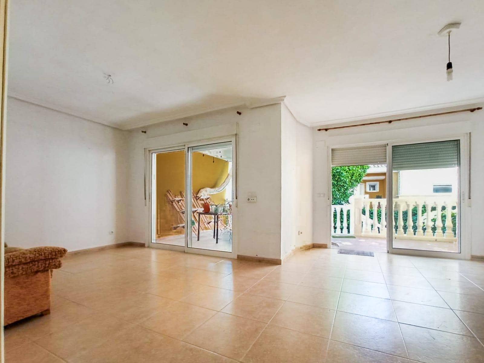 3 Zimmer Villa zu verkaufen in La Nucia mit Pool Garage - 330.000 € (Ref: 9788898)