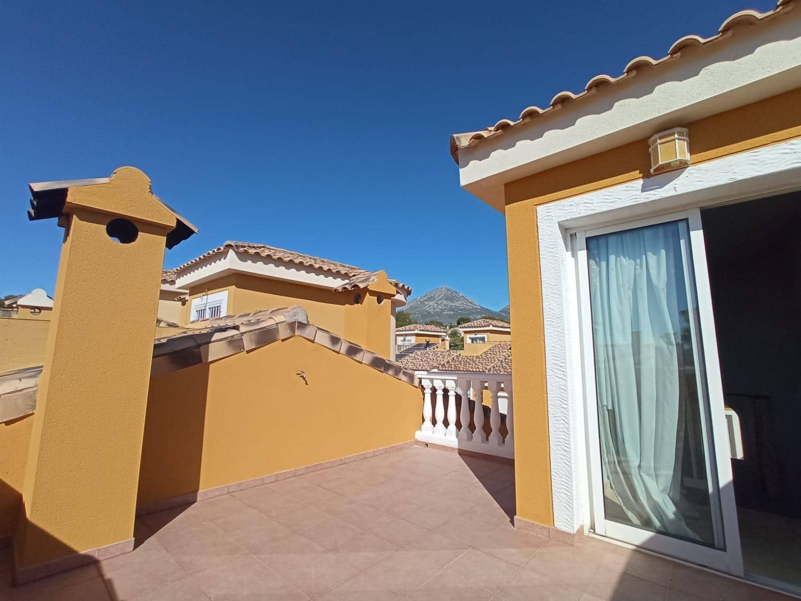 3 Zimmer Villa zu verkaufen in La Nucia mit Pool Garage - 330.000 € (Ref: 9788898)