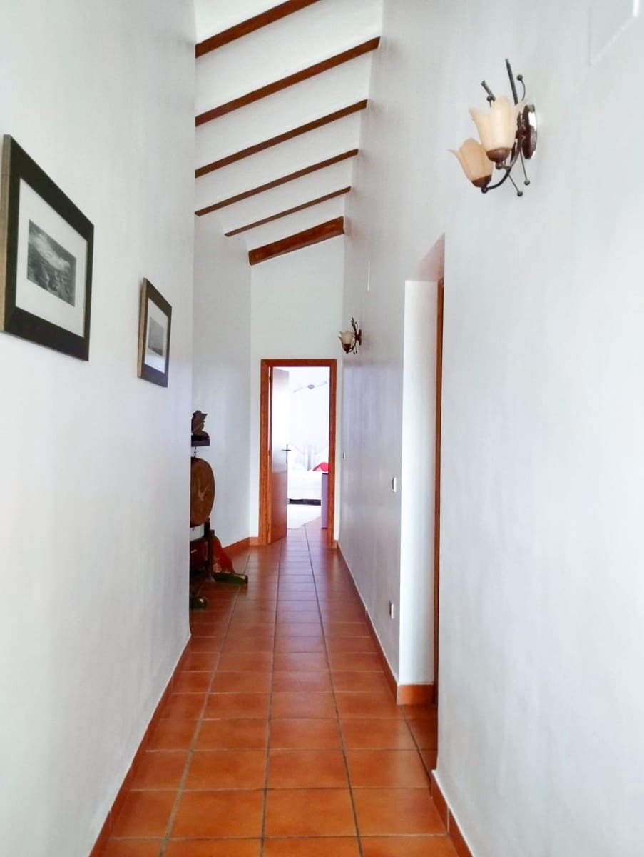 4 sovrum Villa till salu i Alfaz del Pi / L'Alfas del Pi med garage - 499 000 € (Ref: 9788901)