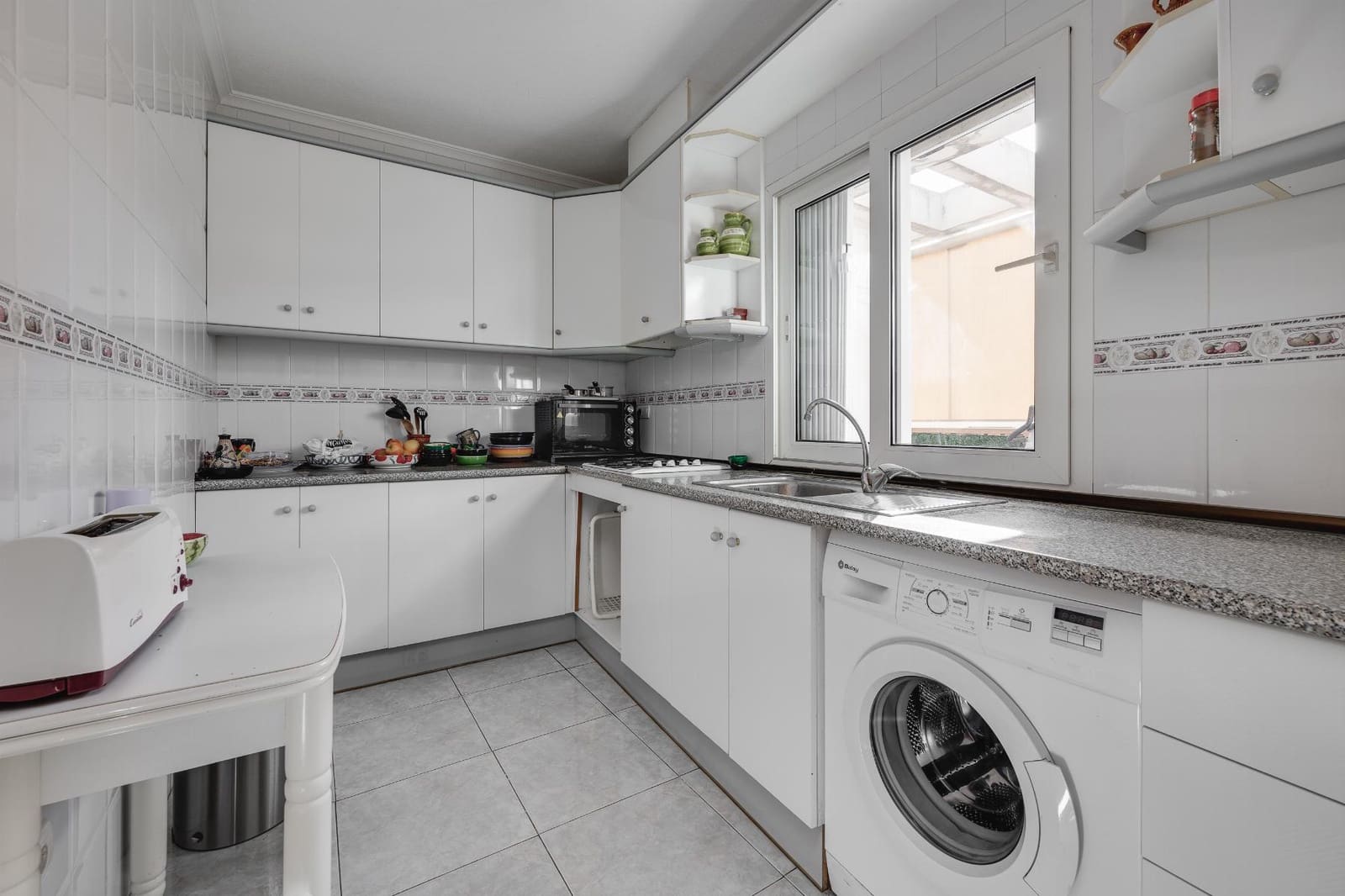 2 makuuhuone Huoneisto myytävänä paikassa Torrevieja - 154 900 € (Ref: 9788911)