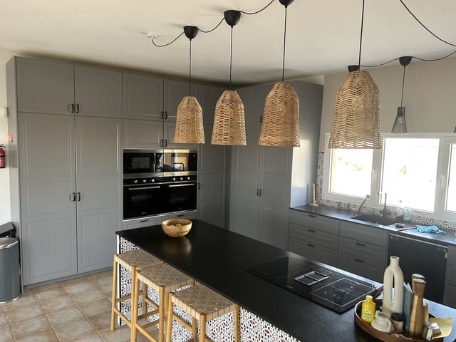 10 soverom Hotell til salgs i Jumilla med svømmebasseng - € 1 199 000 (Ref: 9788935)