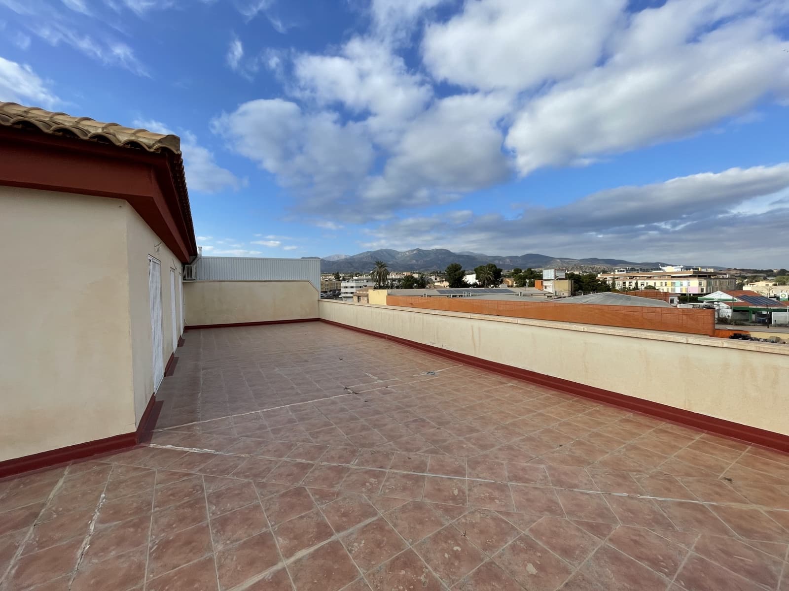 4 bedroom Penthouse for sale in Totana with pool garage - € 200,000 (Ref: 9788937)
