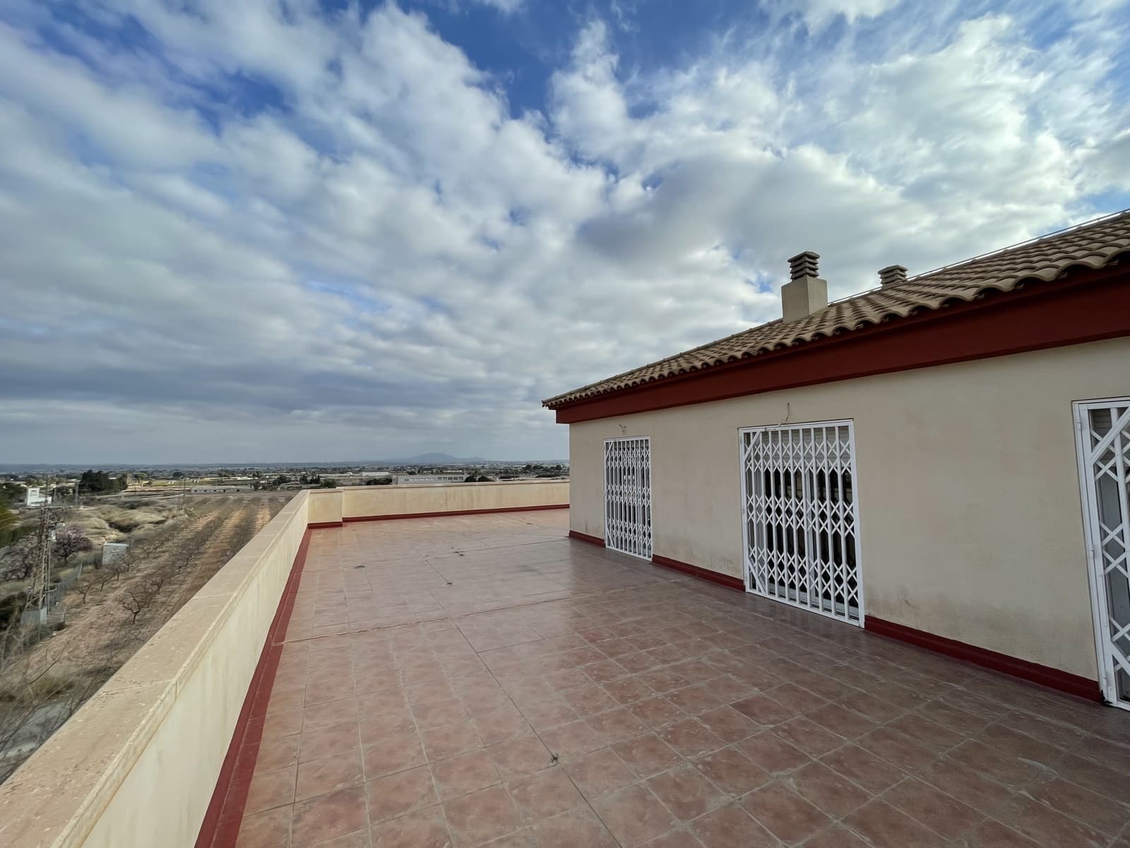 4 bedroom Penthouse for sale in Totana with pool garage - € 200,000 (Ref: 9788937)