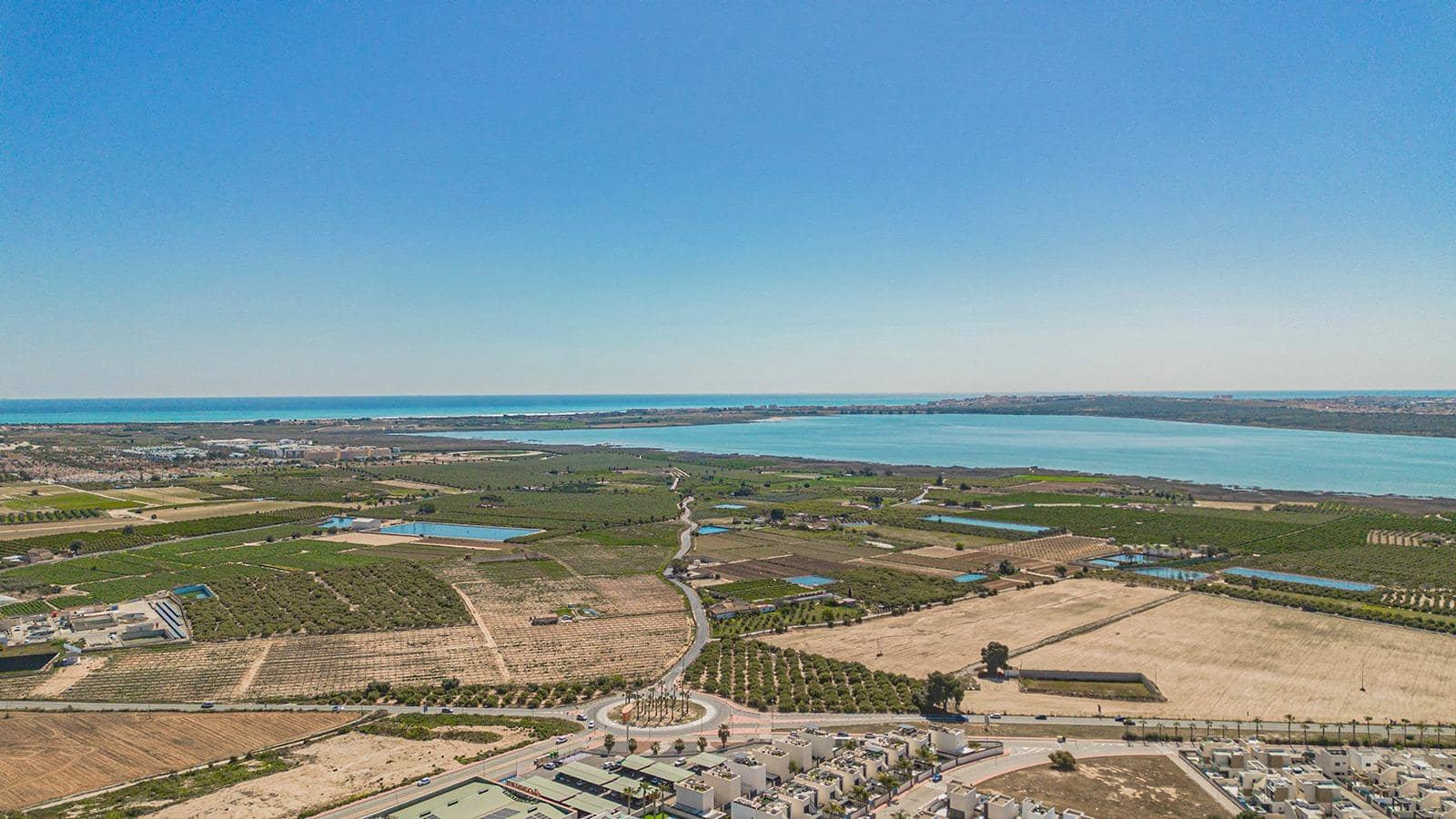 3 bedroom Villa for sale in Rojales with pool - € 470,000 (Ref: 9788947)