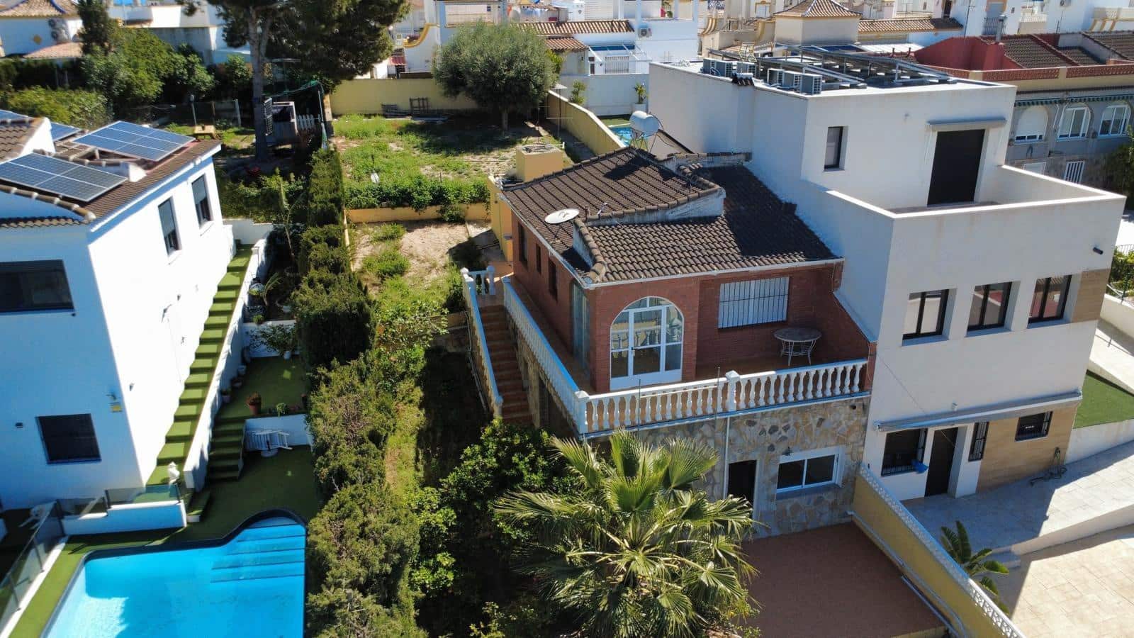 2 sypialnia Willa na sprzedaż w Torrevieja - 289 000 € (Ref: 9788954)
