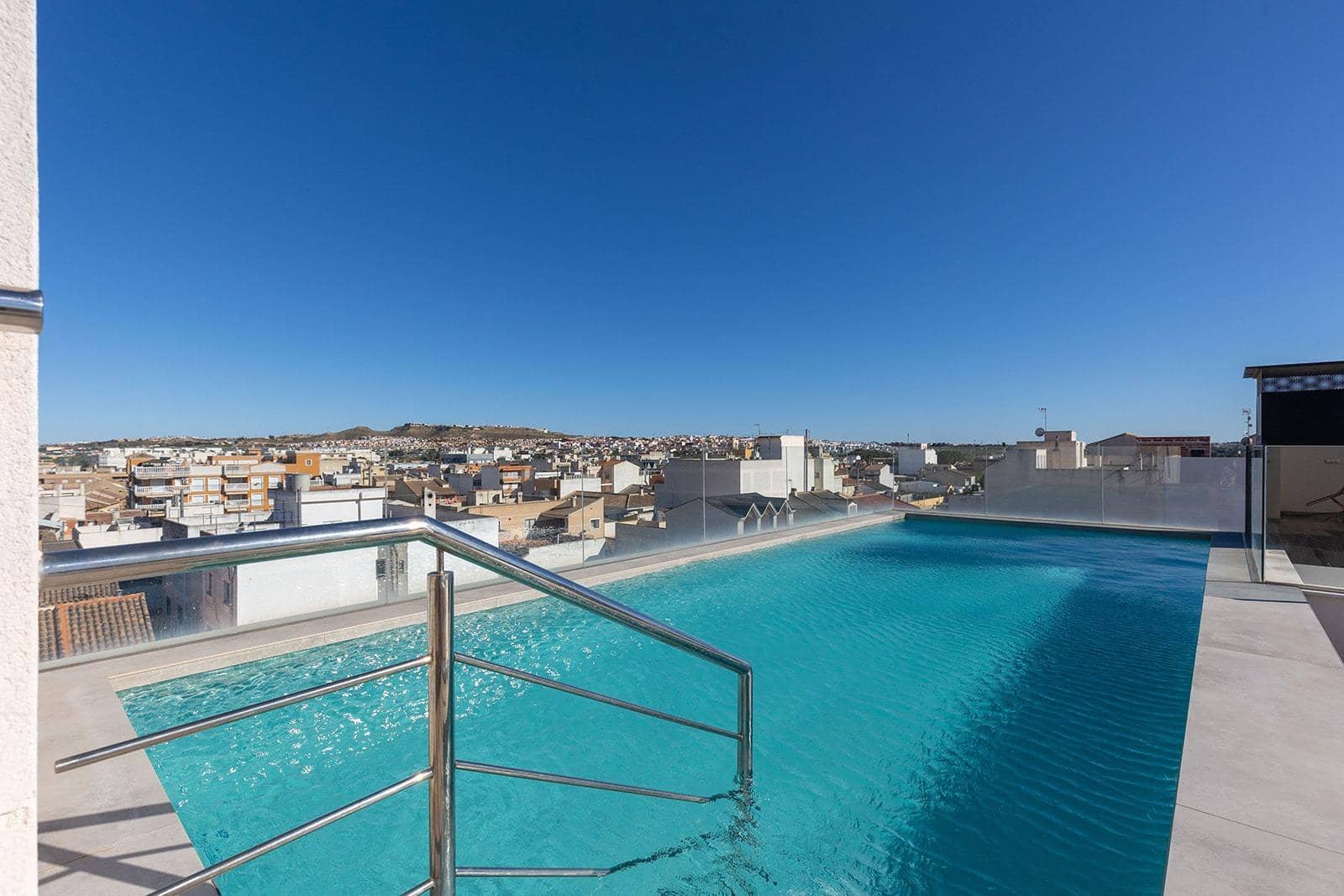 2 bedroom Apartment for sale in Formentera del Segura with pool - € 195,000 (Ref: 9788956)