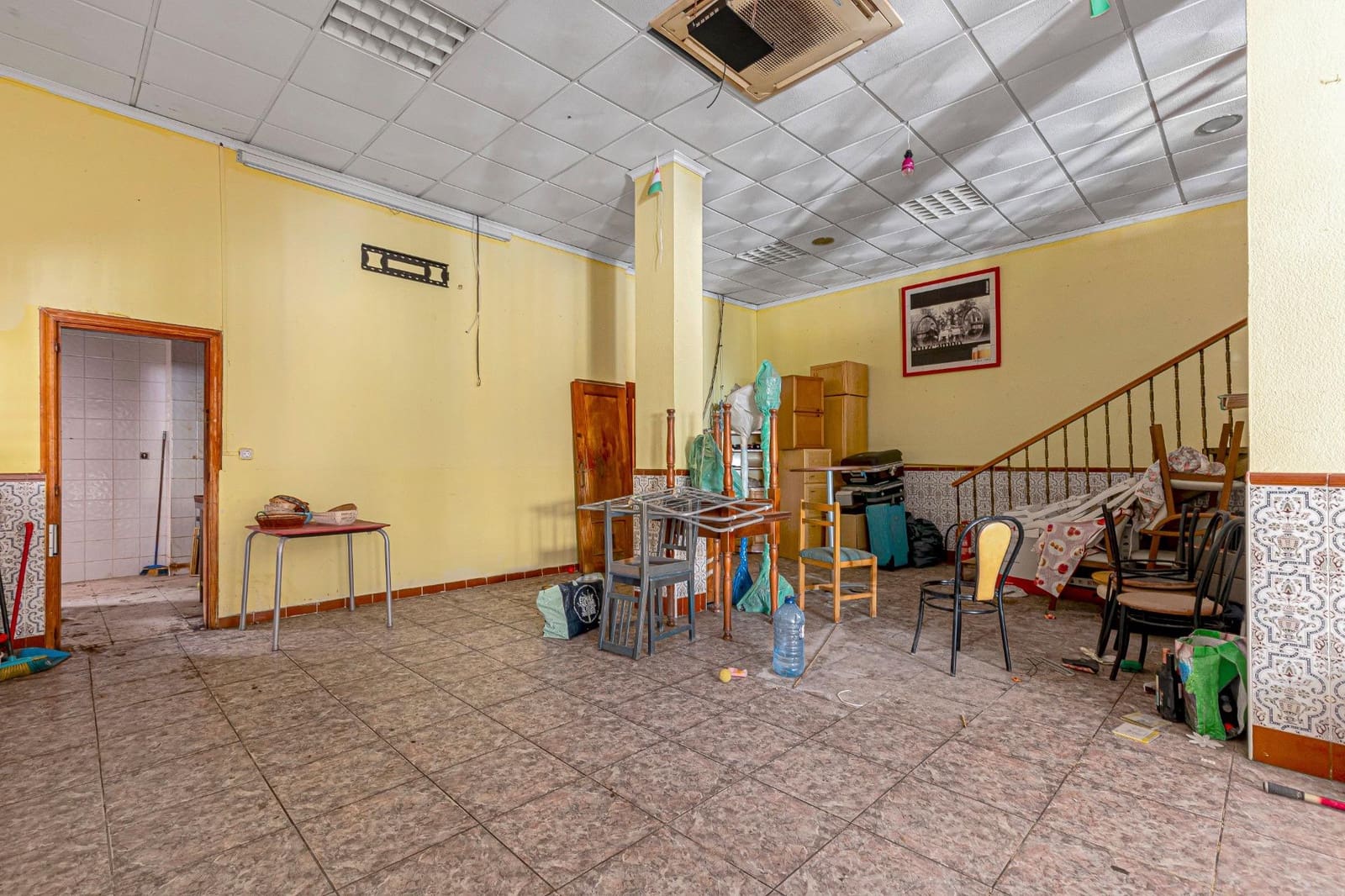 Commercieel te koop in Torrevieja - € 129.900 (Ref: 9788957)