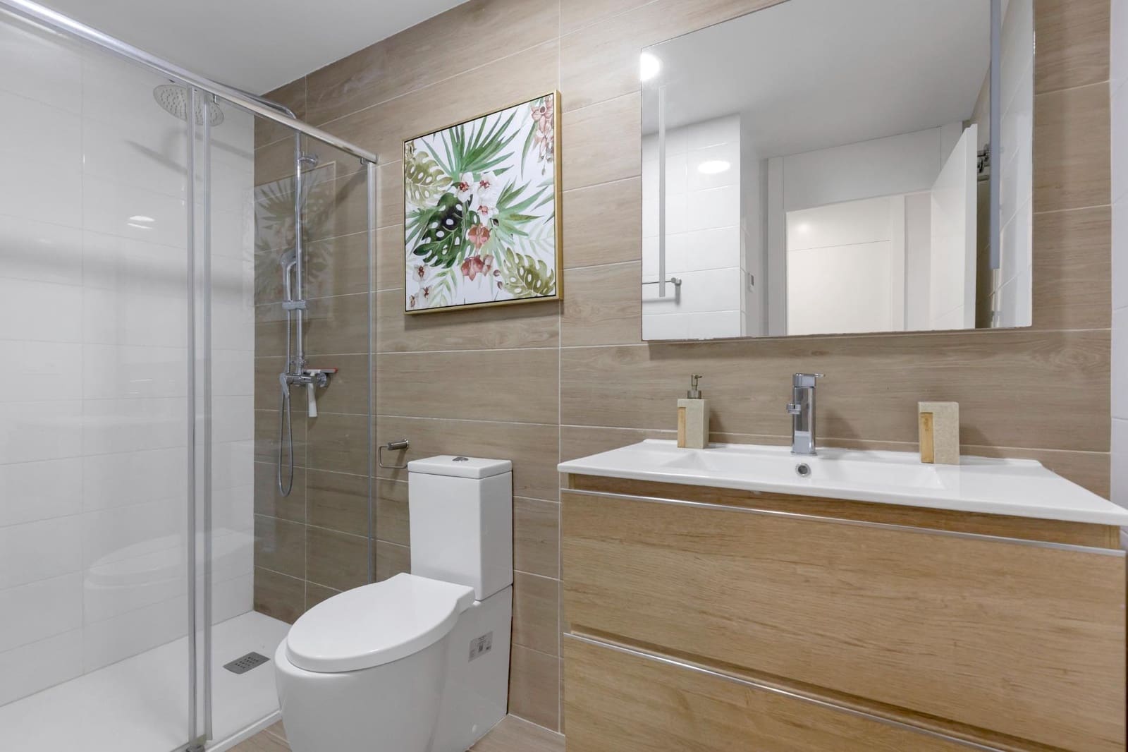 Apartamento de 2 habitaciones en Orihuela Costa en venta con piscina garaje - 259.000 € (Ref: 9788960)