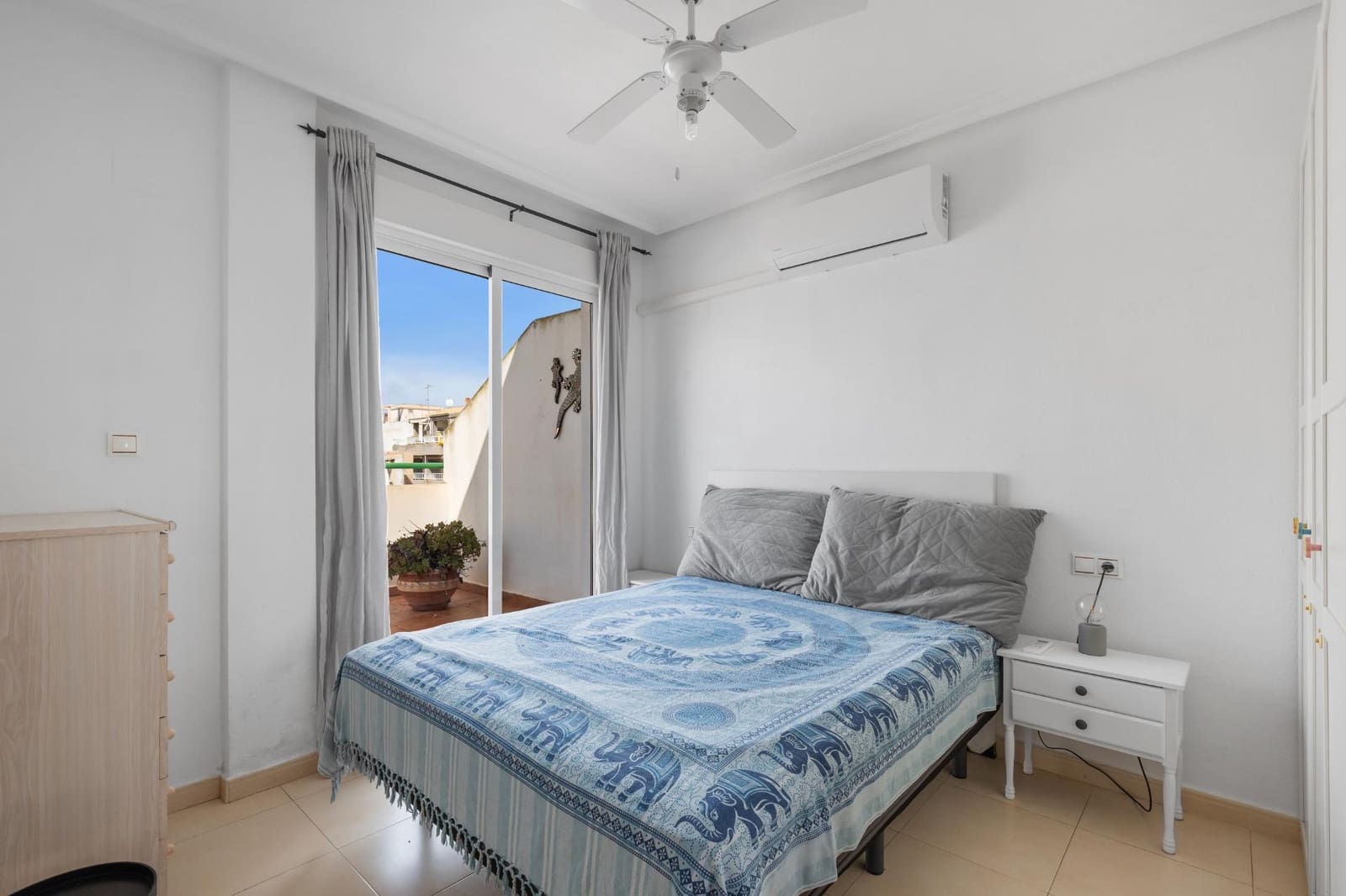 2 soveværelse Penthouse til salg i Torrevieja - € 174.900 (Ref: 9788961)