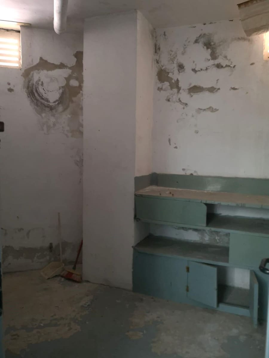 Commercial for sale in Torrevieja - € 6,000 (Ref: 9788964)