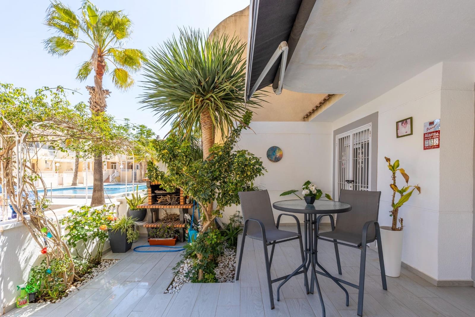 2 bedroom Bungalow for sale in Guardamar del Segura with pool - € 180,000 (Ref: 9788965)