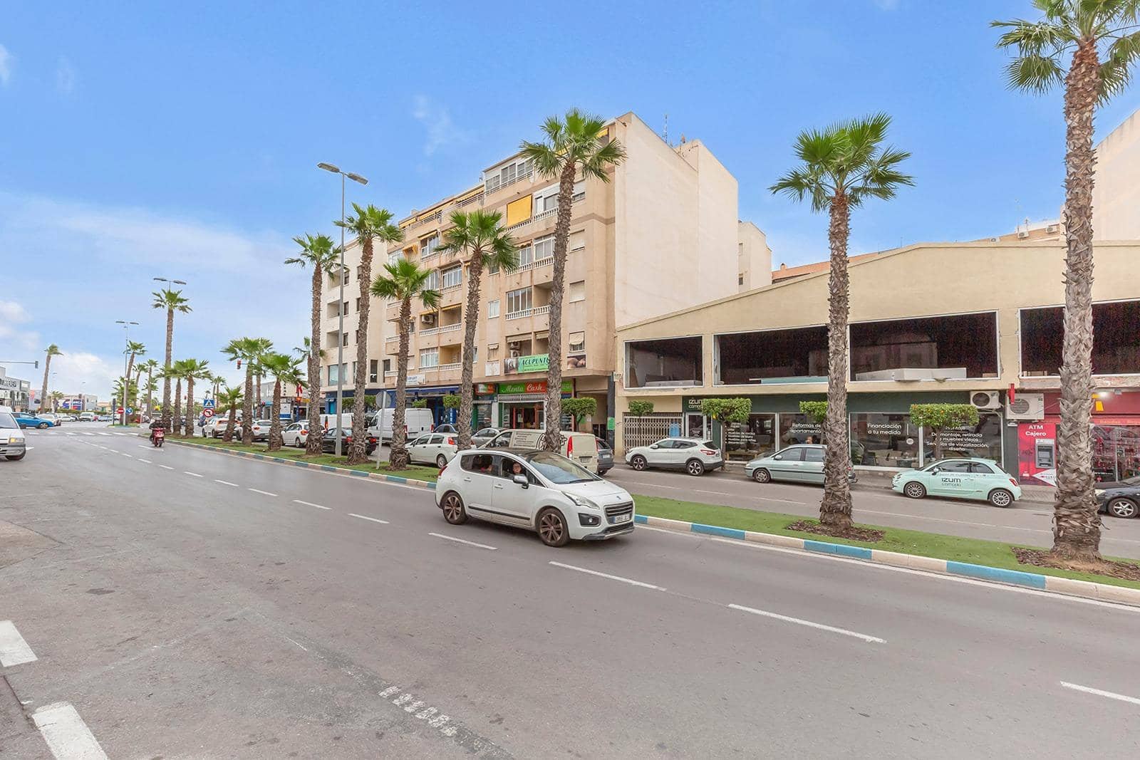 Apartamento de 2 habitaciones en Torrevieja en venta - 138.000 € (Ref: 9788966)