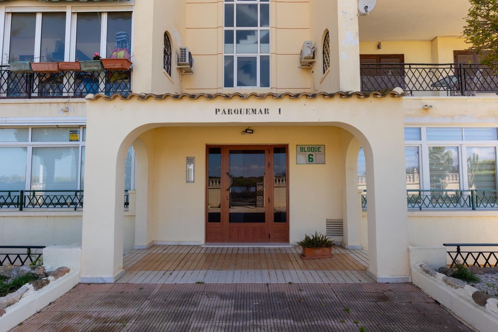 Appartement te koop in Torrevieja met zwembad - € 122.260 (Ref: 9788968)