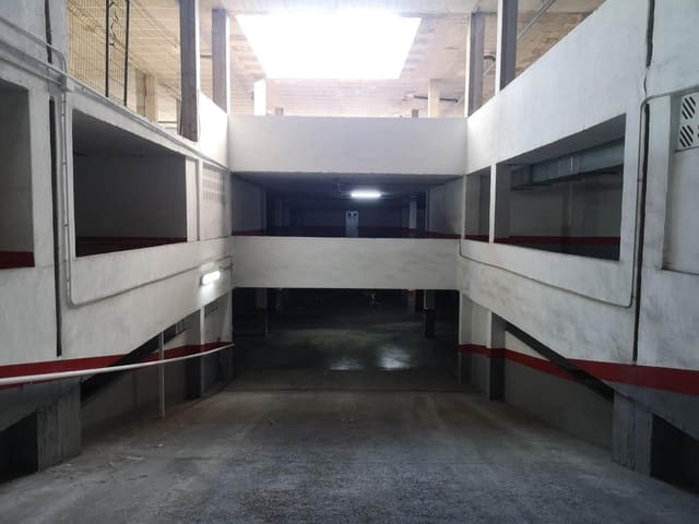 Garage till salu i Antonio Machado, Torrevieja - 13 630 € (Ref: 9788972)
