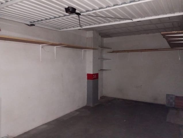 Garage till salu i Antonio Machado, Torrevieja - 13 630 € (Ref: 9788972)