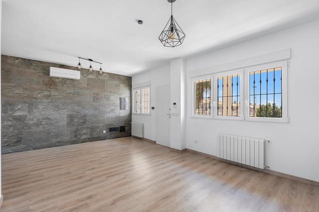 4 chambre Villa/Maison à vendre à Aguas Nuevas, Torrevieja avec piscine garage - 549 000 € (Ref: 9788981)