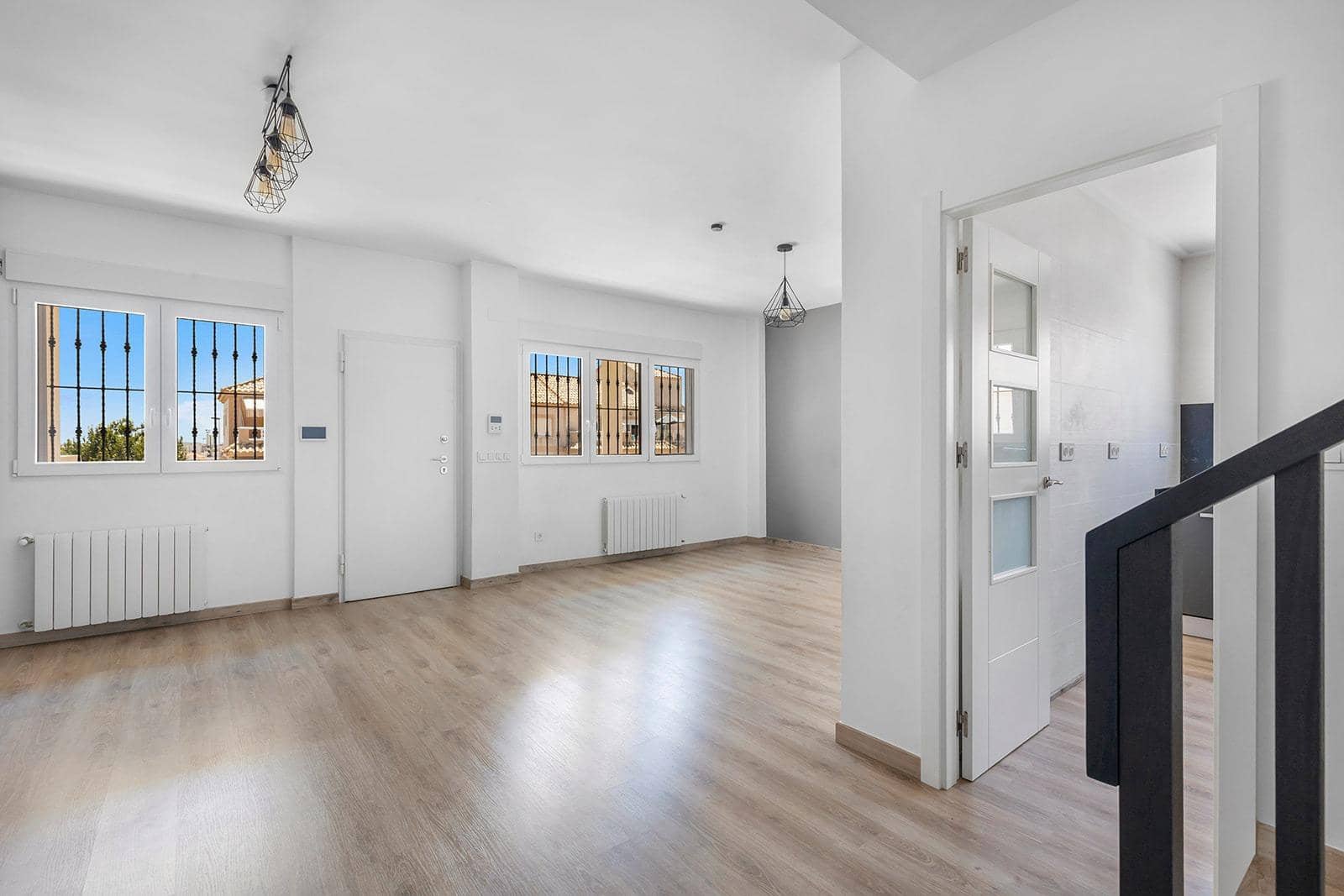 4 chambre Villa/Maison à vendre à Torrevieja avec piscine garage - 549 000 € (Ref: 9788981)