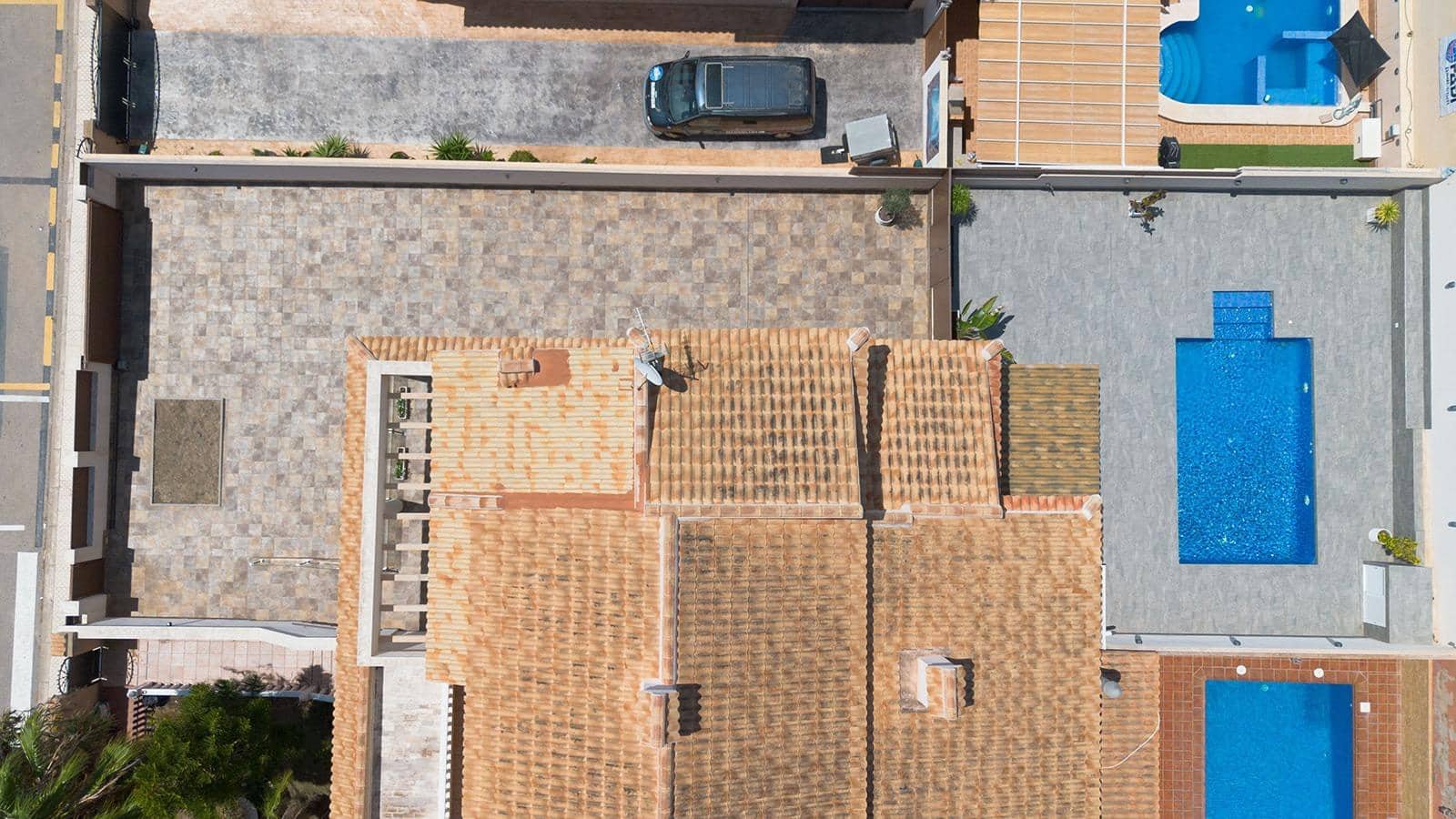 4 chambre Villa/Maison à vendre à Torrevieja avec piscine garage - 549 000 € (Ref: 9788981)