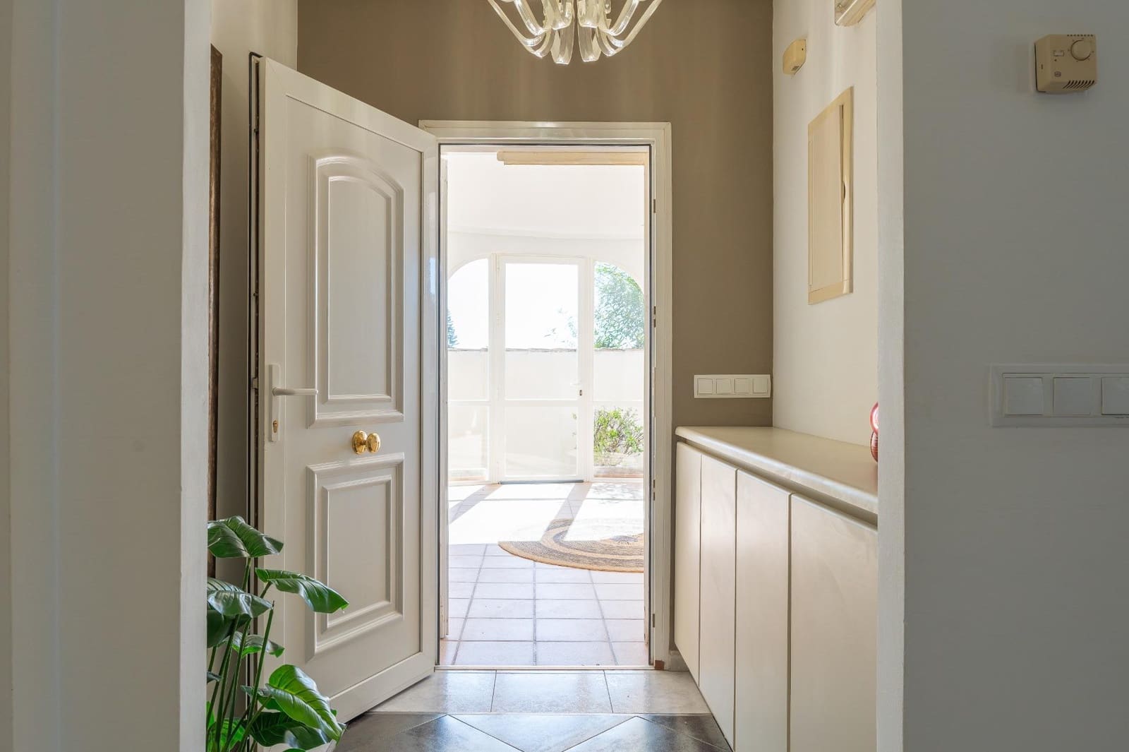 3 Zimmer Villa zu verkaufen in Orihuela Costa mit Pool Garage - 585.000 € (Ref: 9788995)