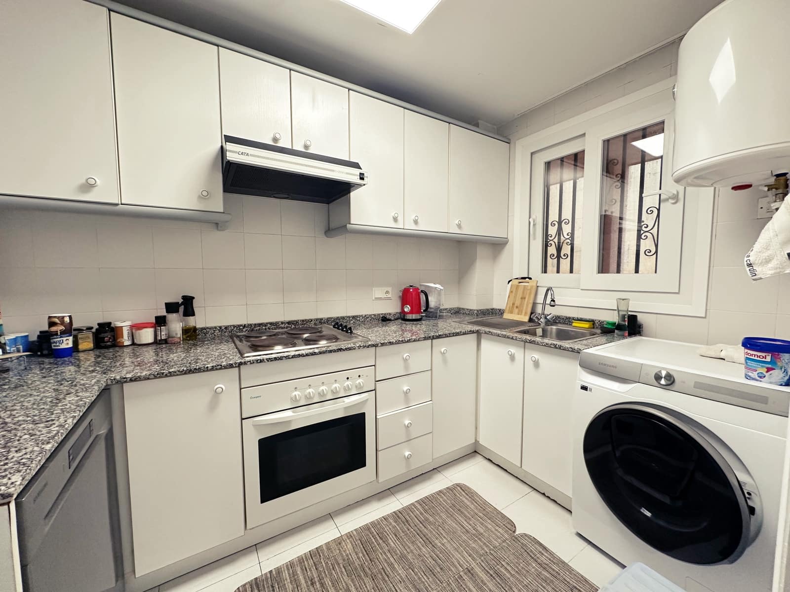 Apartamento de 2 habitaciones en Altea en venta con piscina garaje - 300.000 € (Ref: 9789001)