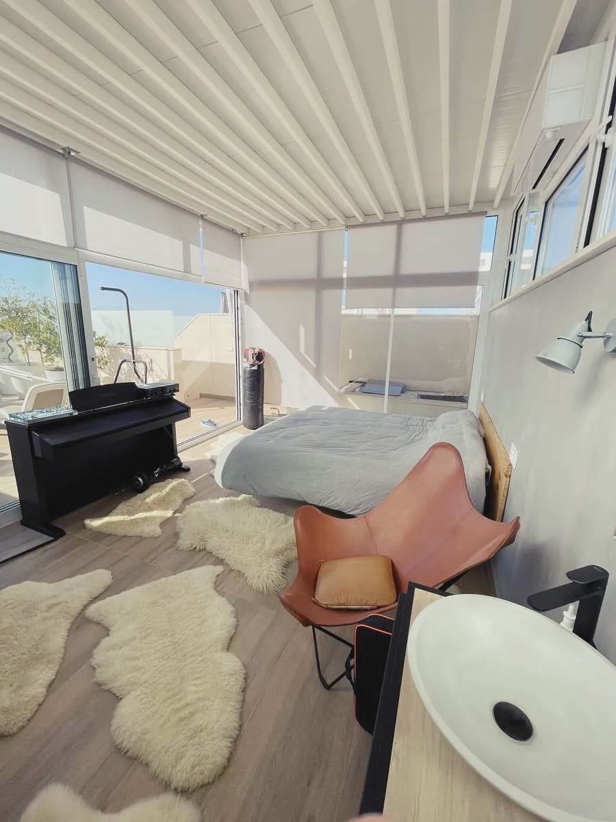 2 bedroom Apartment for sale in Pilar de la Horadada with pool garage - € 575,000 (Ref: 9789002)