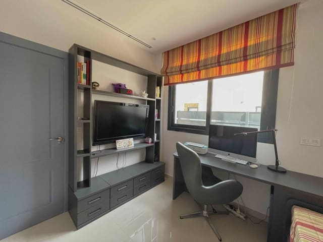 4 chambre Villa/Maison à vendre à Ciudad Quesada, Rojales avec piscine garage - 399 000 € (Ref: 9789003)