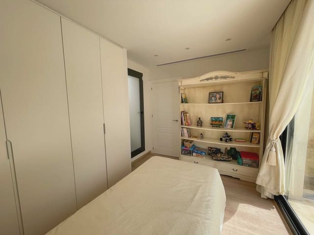 4 chambre Villa/Maison à vendre à Ciudad Quesada, Rojales avec piscine garage - 399 000 € (Ref: 9789003)
