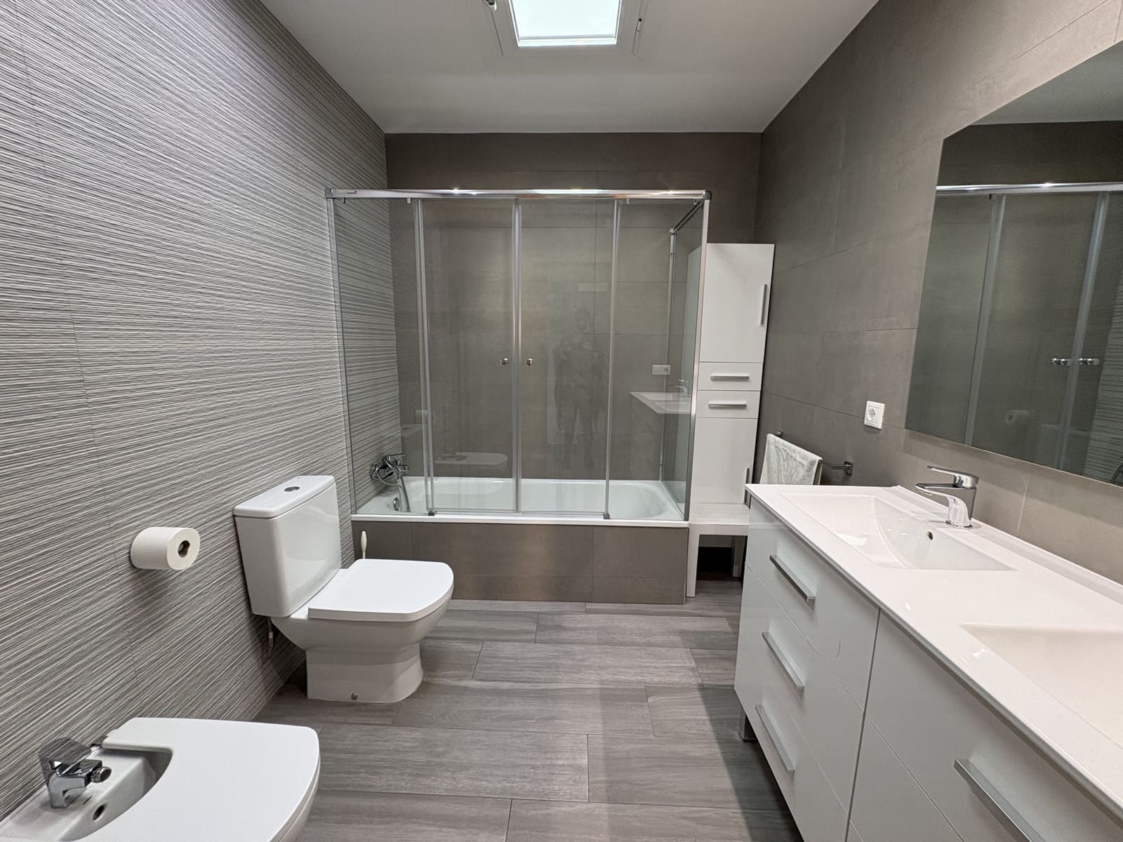 4 sypialnia Willa na sprzedaż w Torrevieja z basenem garażem - 550 000 € (Ref: 9789004)