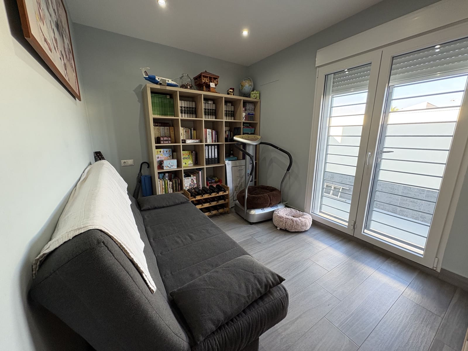 4 sypialnia Willa na sprzedaż w Torrevieja z basenem garażem - 550 000 € (Ref: 9789004)