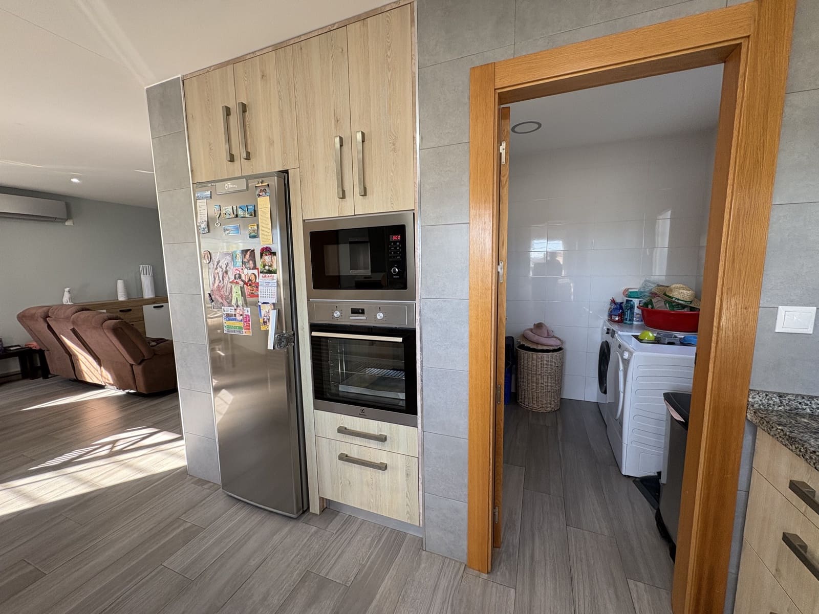 4 sypialnia Willa na sprzedaż w Torrevieja z basenem garażem - 550 000 € (Ref: 9789004)