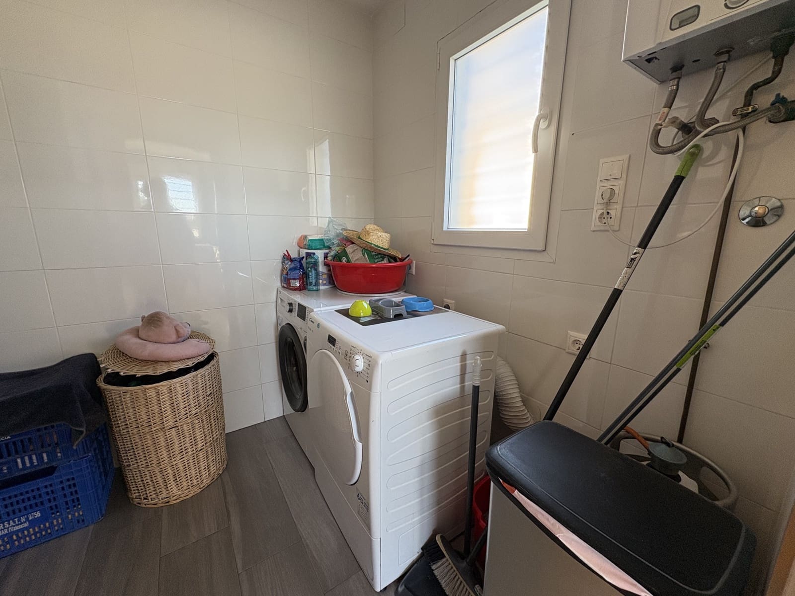 4 sypialnia Willa na sprzedaż w Torrevieja z basenem garażem - 550 000 € (Ref: 9789004)