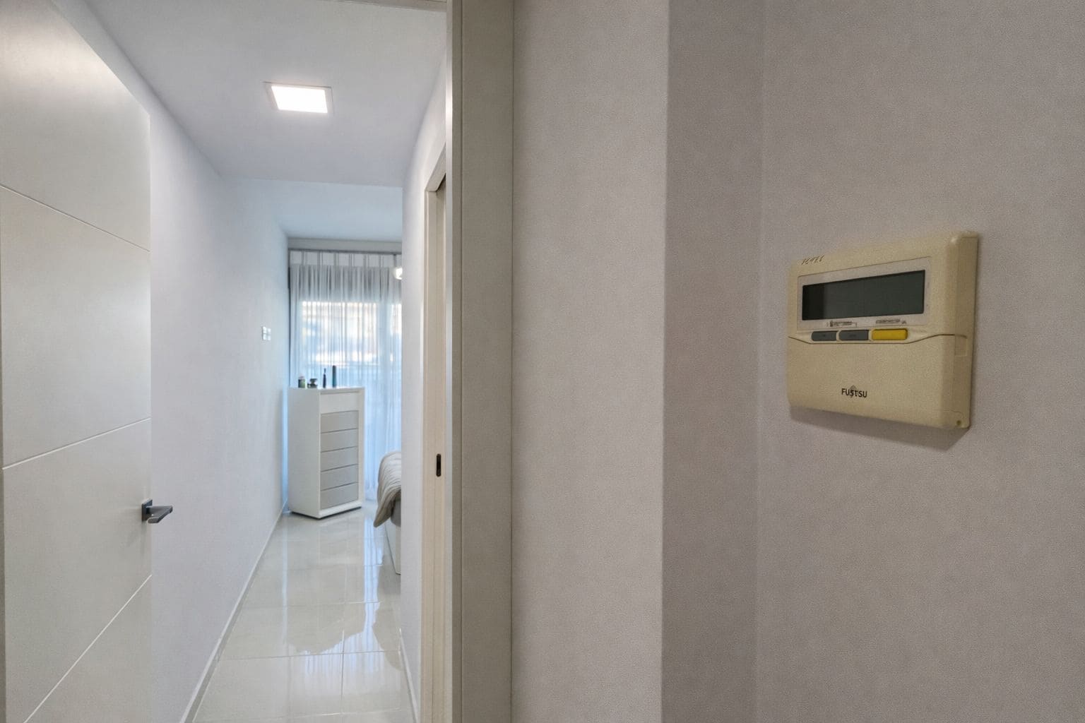 3 sypialnia Willa na sprzedaż w Orihuela Costa z basenem garażem - 480 000 € (Ref: 9789006)