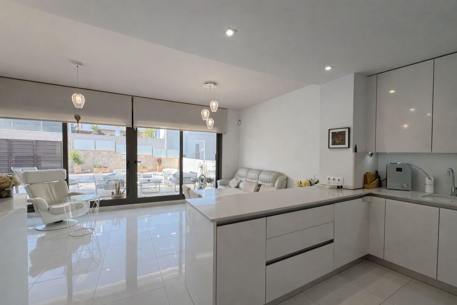 3 sypialnia Willa na sprzedaż w Orihuela Costa z basenem garażem - 480 000 € (Ref: 9789006)