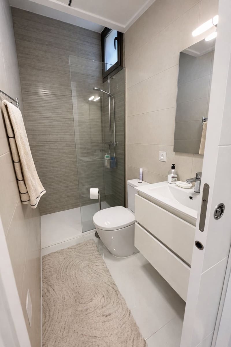 3 sypialnia Willa na sprzedaż w Orihuela Costa z basenem garażem - 480 000 € (Ref: 9789006)