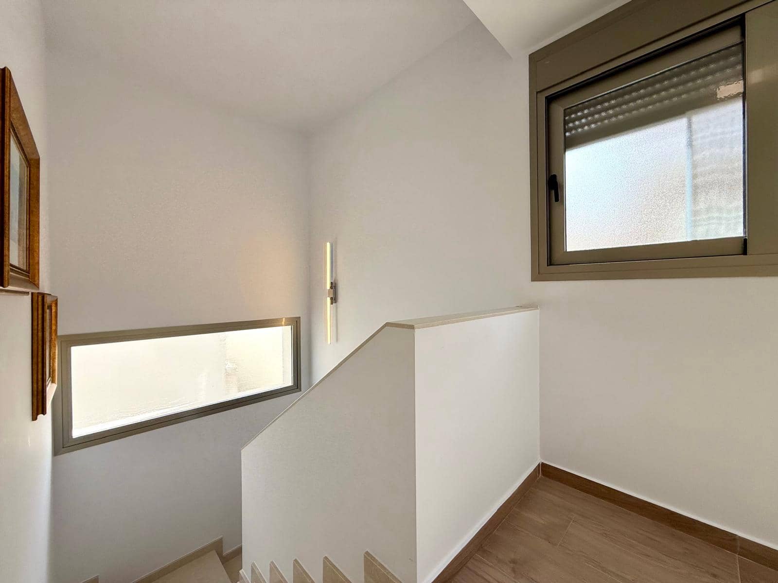 3 sypialnia Willa na sprzedaż w Orihuela Costa z basenem garażem - 448 000 € (Ref: 9789008)