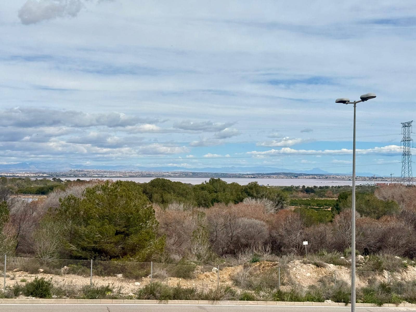 3 sypialnia Willa na sprzedaż w Orihuela Costa z basenem garażem - 448 000 € (Ref: 9789008)