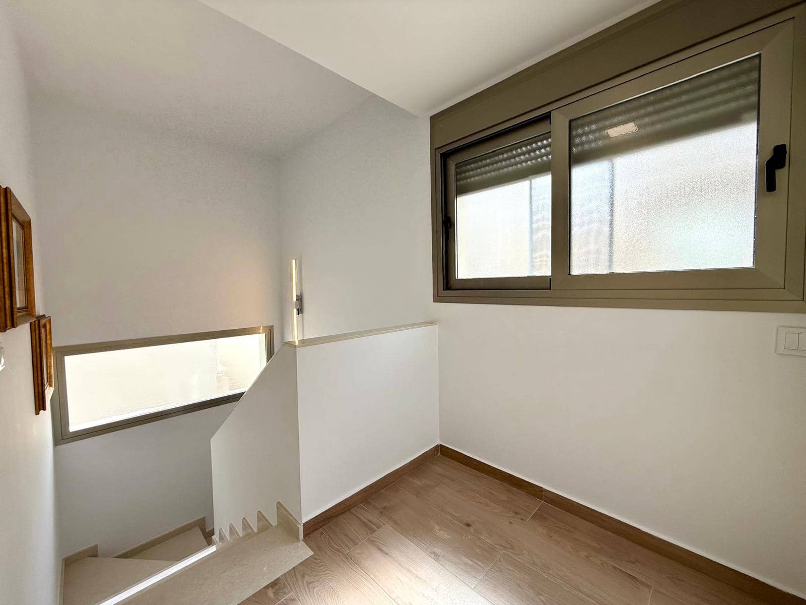 3 sypialnia Willa na sprzedaż w Orihuela Costa z basenem garażem - 448 000 € (Ref: 9789008)