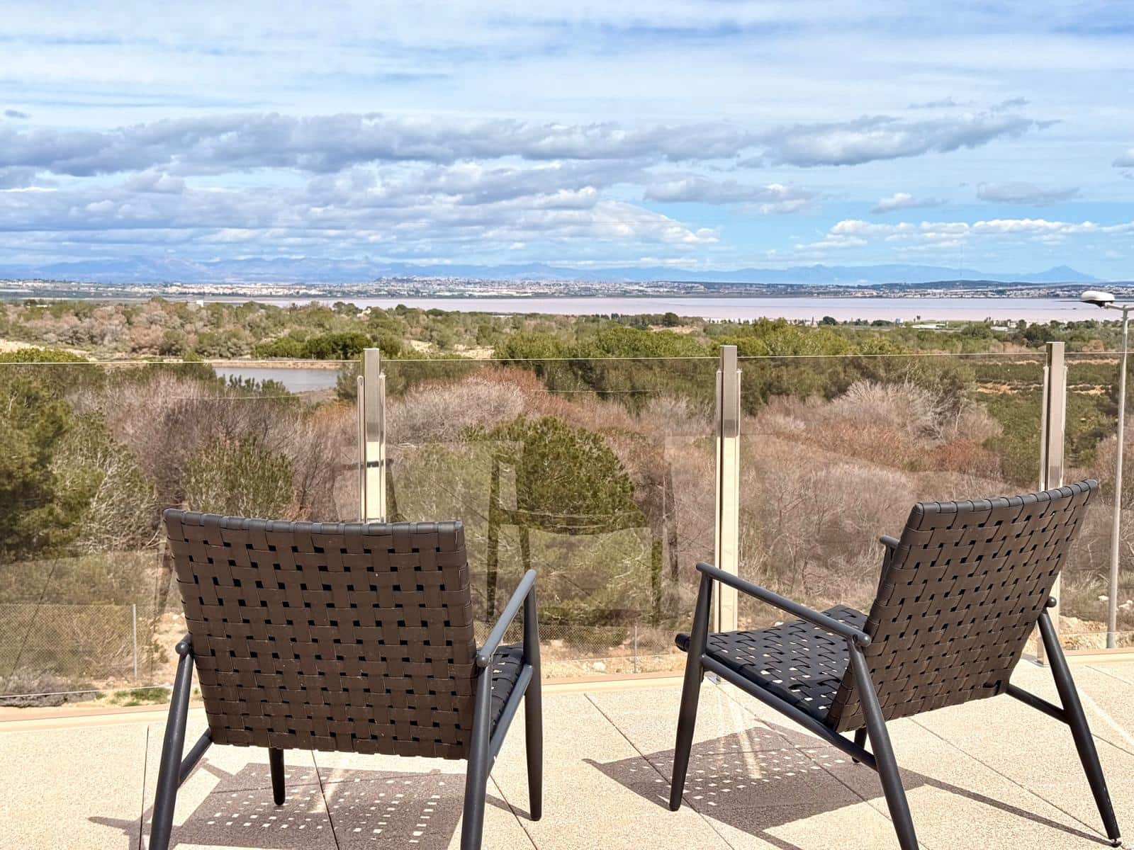 3 sypialnia Willa na sprzedaż w Orihuela Costa z basenem garażem - 448 000 € (Ref: 9789008)