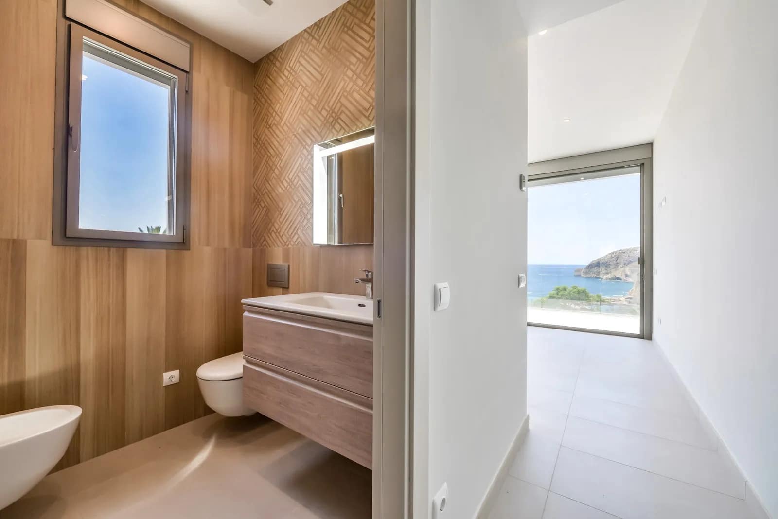 6 quarto Moradia para venda em Calpe / Calp com piscina garagem - 2 200 000 € (Ref: 9789020)