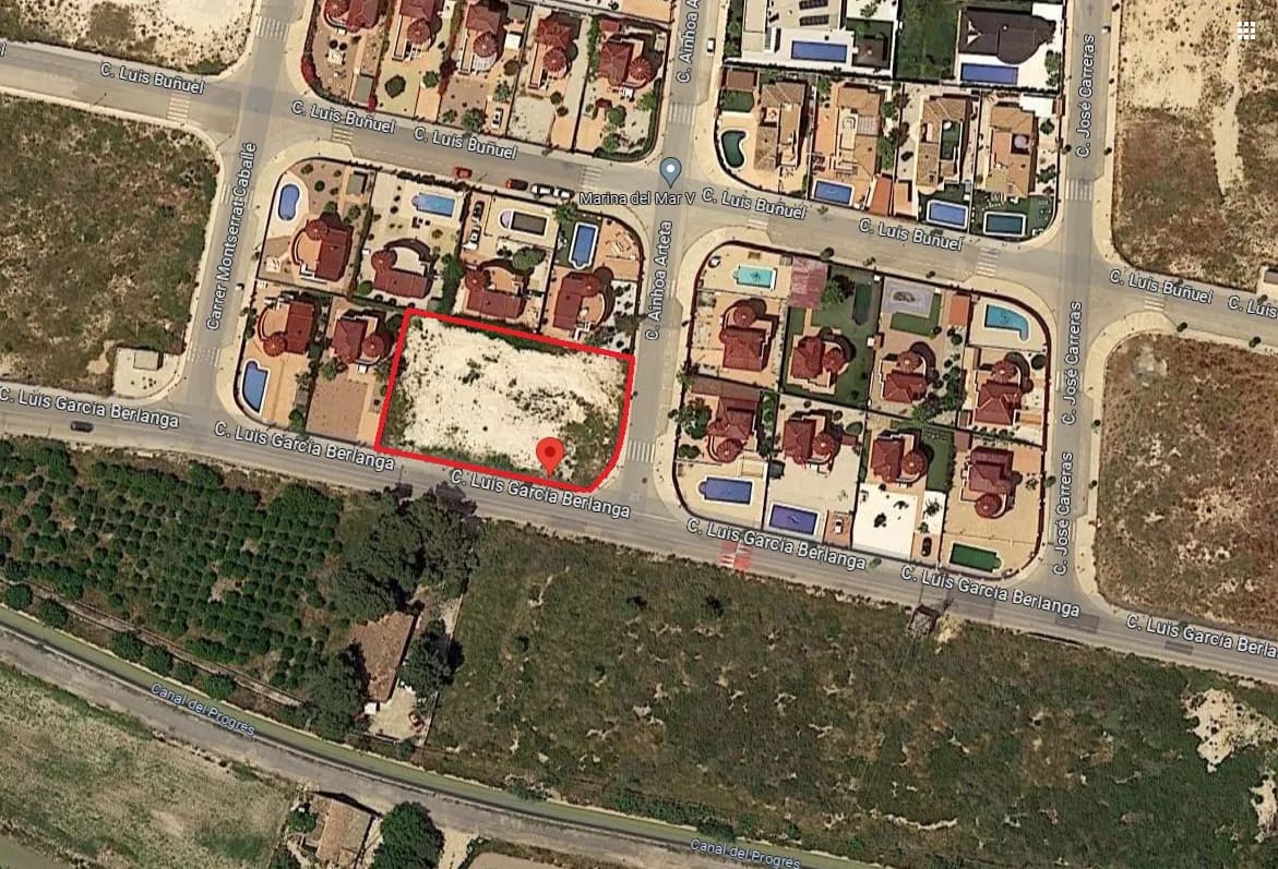 3 bedroom Villa for sale in San Fulgencio with pool garage - € 800,000 (Ref: 9789034)