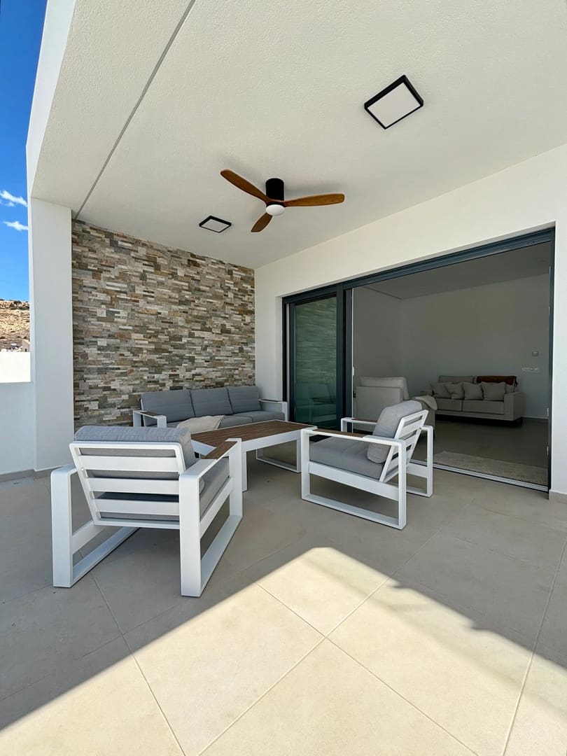 3 bedroom Villa for sale in Benijofar with pool garage - € 478,732 (Ref: 9789036)