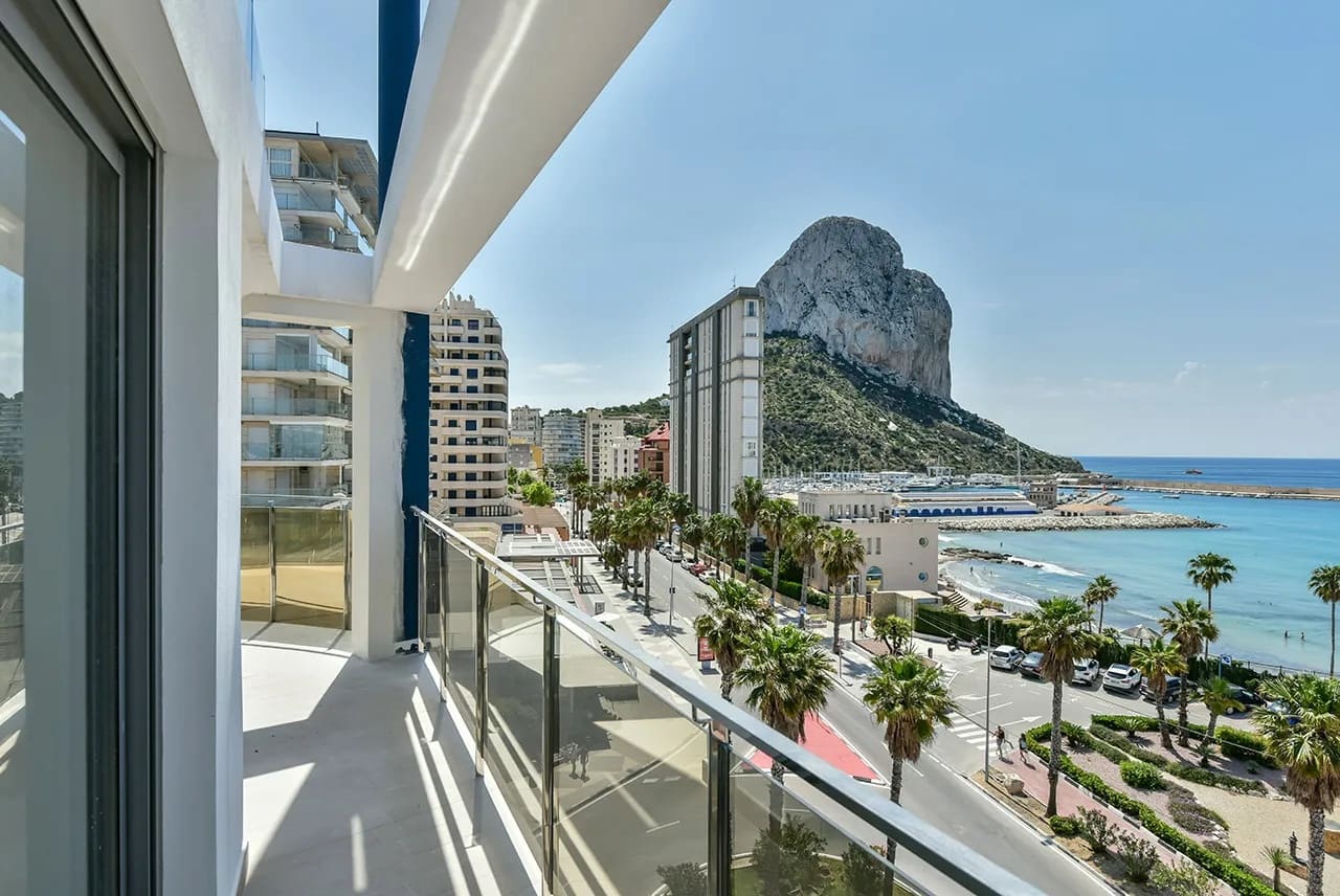 3 quarto Apartamento para venda em Calpe / Calp com piscina garagem - 725 000 € (Ref: 9789049)