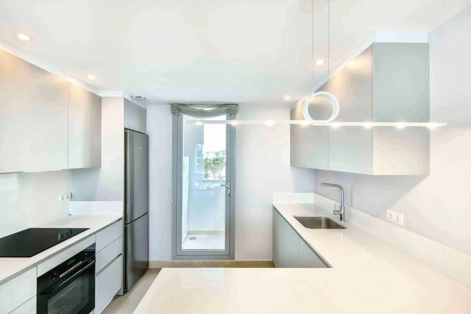 3 quarto Apartamento para venda em Calpe / Calp com piscina garagem - 725 000 € (Ref: 9789049)