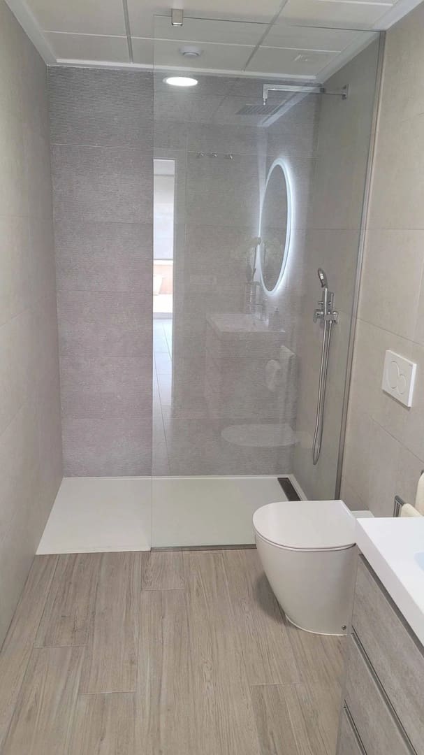 3 chambre Appartement à vendre à Guardamar del Segura avec piscine garage - 364 900 € (Ref: 9789051)