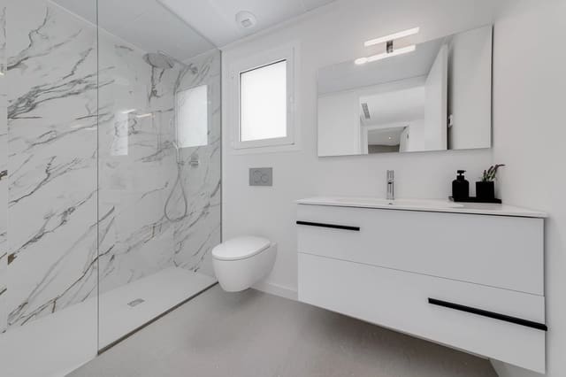 3 chambre Villa/Maison à vendre à Alicante ville avec piscine garage - 450 000 € (Ref: 9789120)