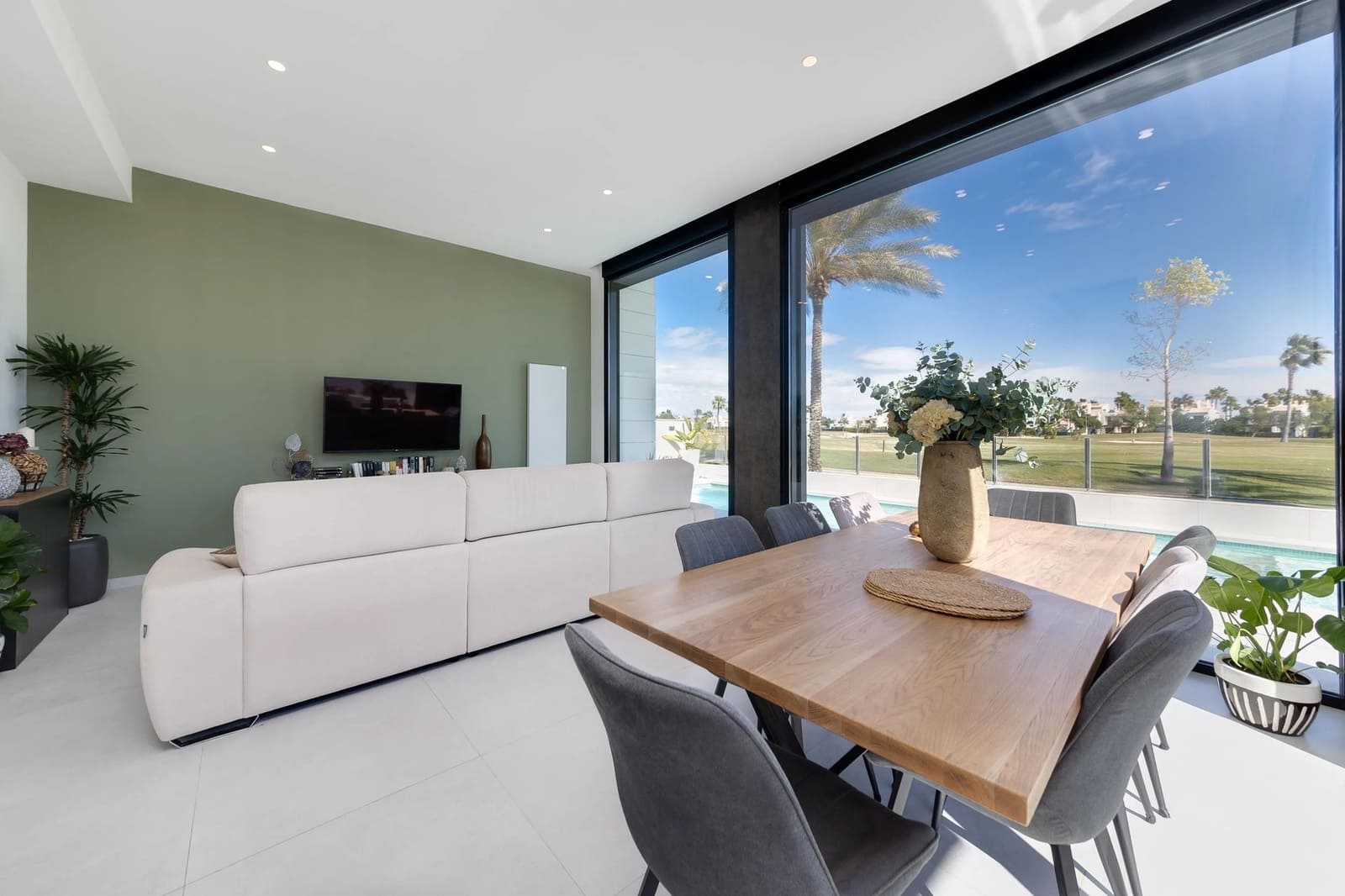 3 sypialnia Willa na sprzedaż w Pilar de la Horadada z basenem garażem - 574 000 € (Ref: 9789124)