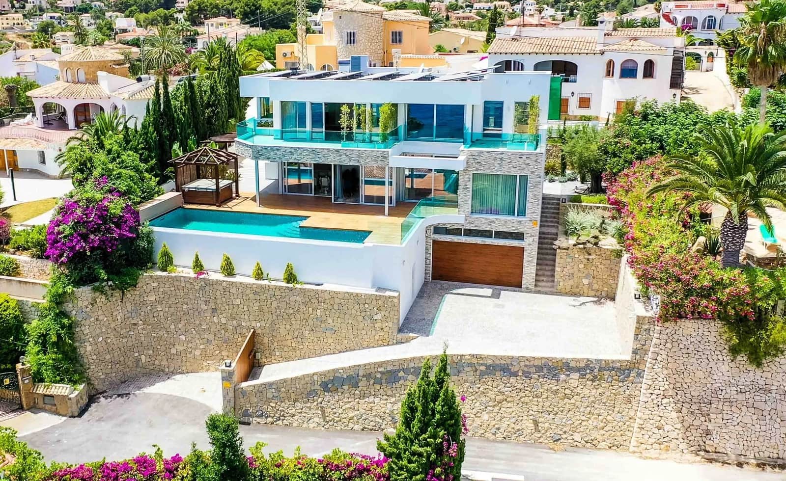 3 soverom Villa til salgs i Calpe / Calp med svømmebasseng garasje - € 2 950 000 (Ref: 9789130)