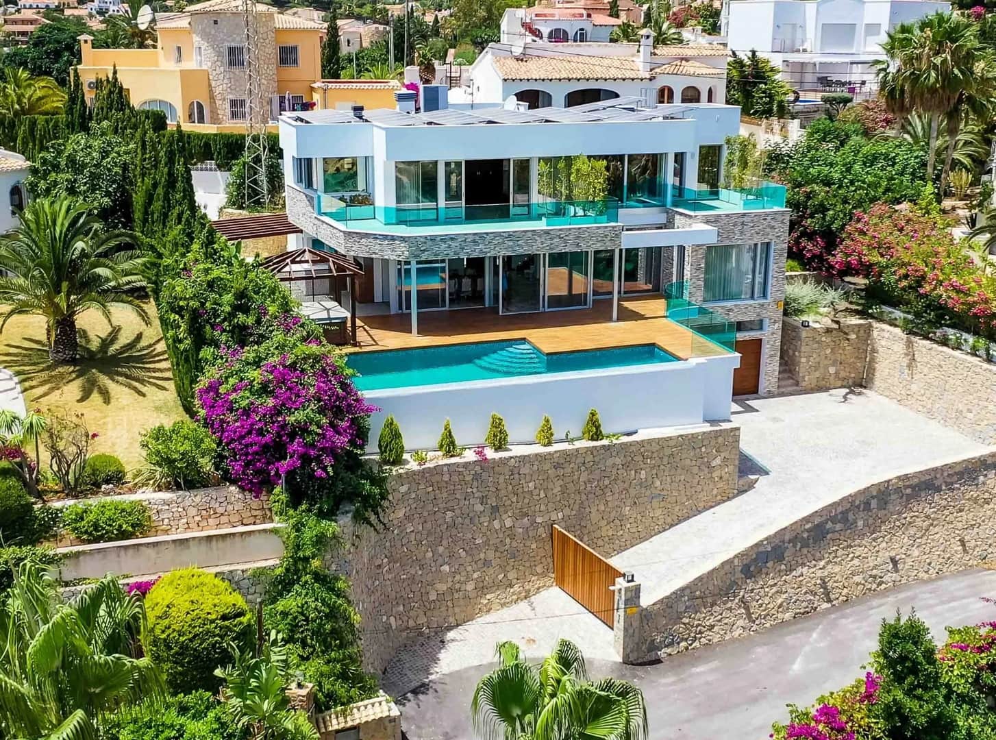 3 soverom Villa til salgs i Calpe / Calp med svømmebasseng garasje - € 2 950 000 (Ref: 9789130)