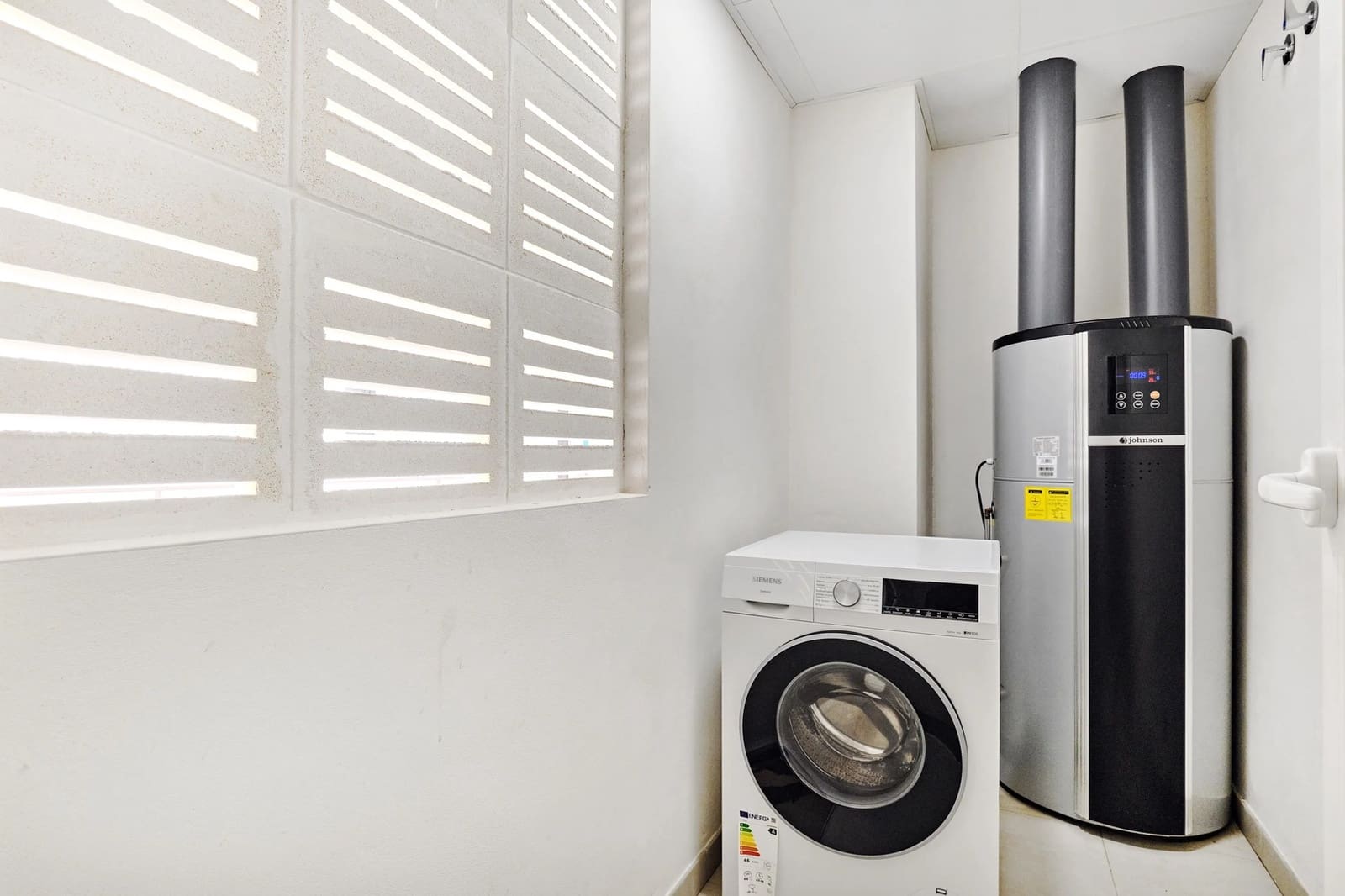 2 chambre Maison de Ville à vendre à Torrevieja avec piscine garage - 330 000 € (Ref: 9789131)